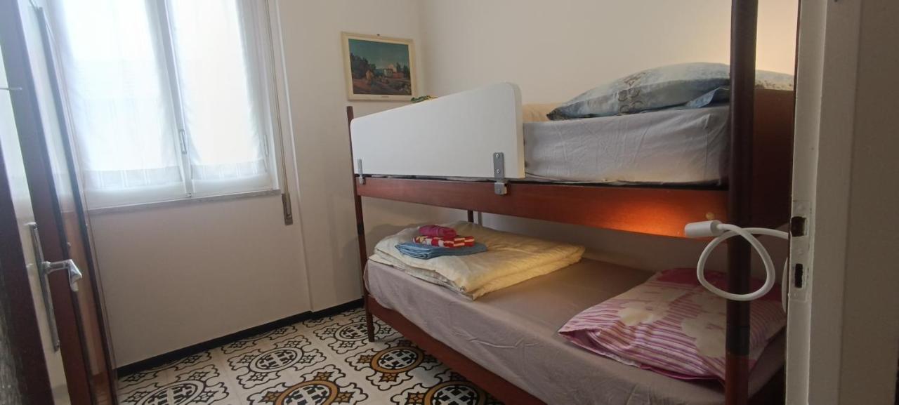 Casa Di Claude Con Posto Auto Apartamento Finale Ligure Exterior foto