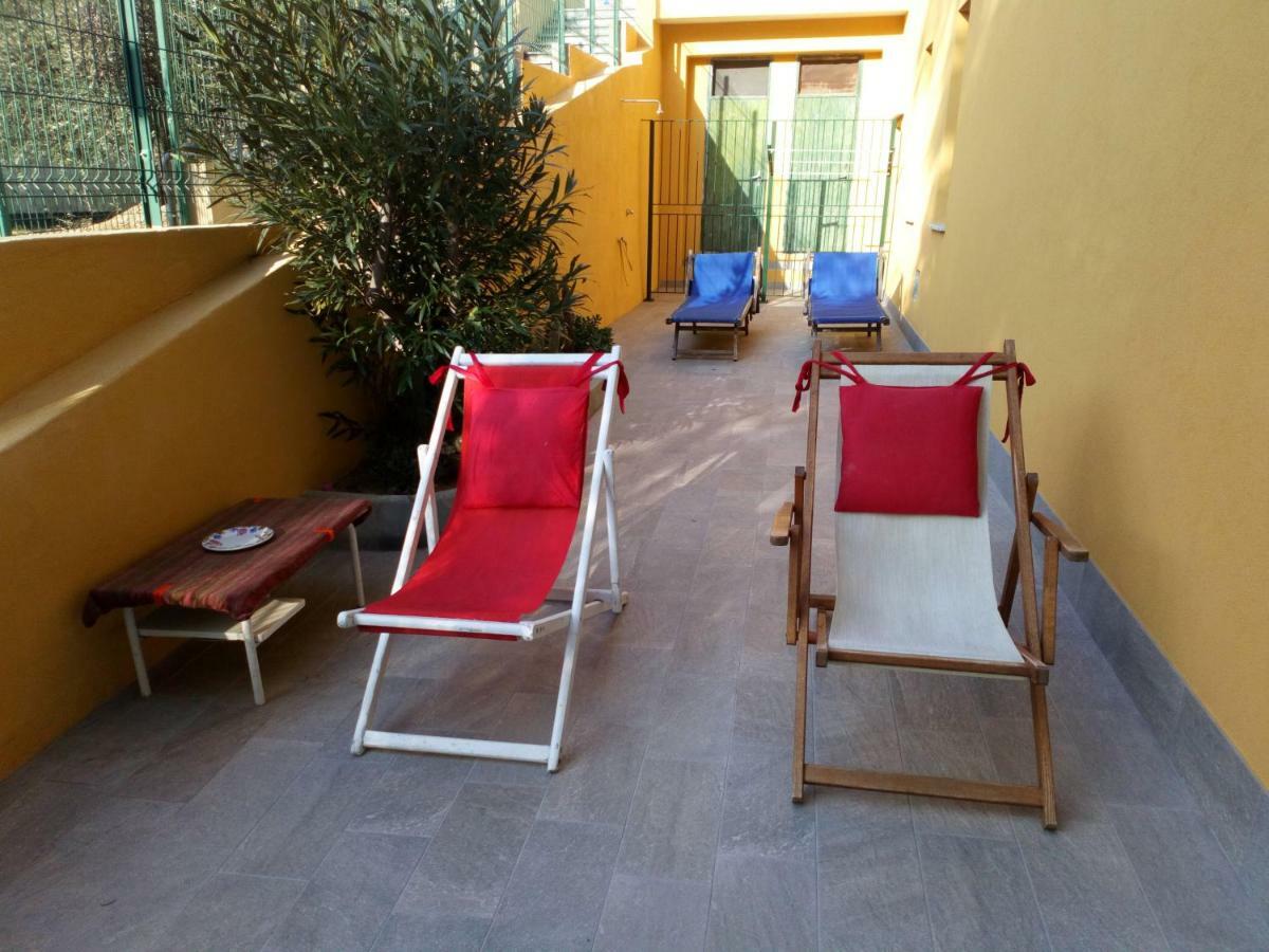 Casa Di Claude Con Posto Auto Apartamento Finale Ligure Exterior foto